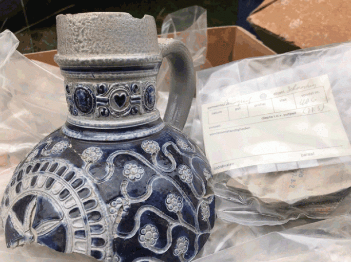 Slot Schaesberg haalt archeologische collectie terug naar Nederland
